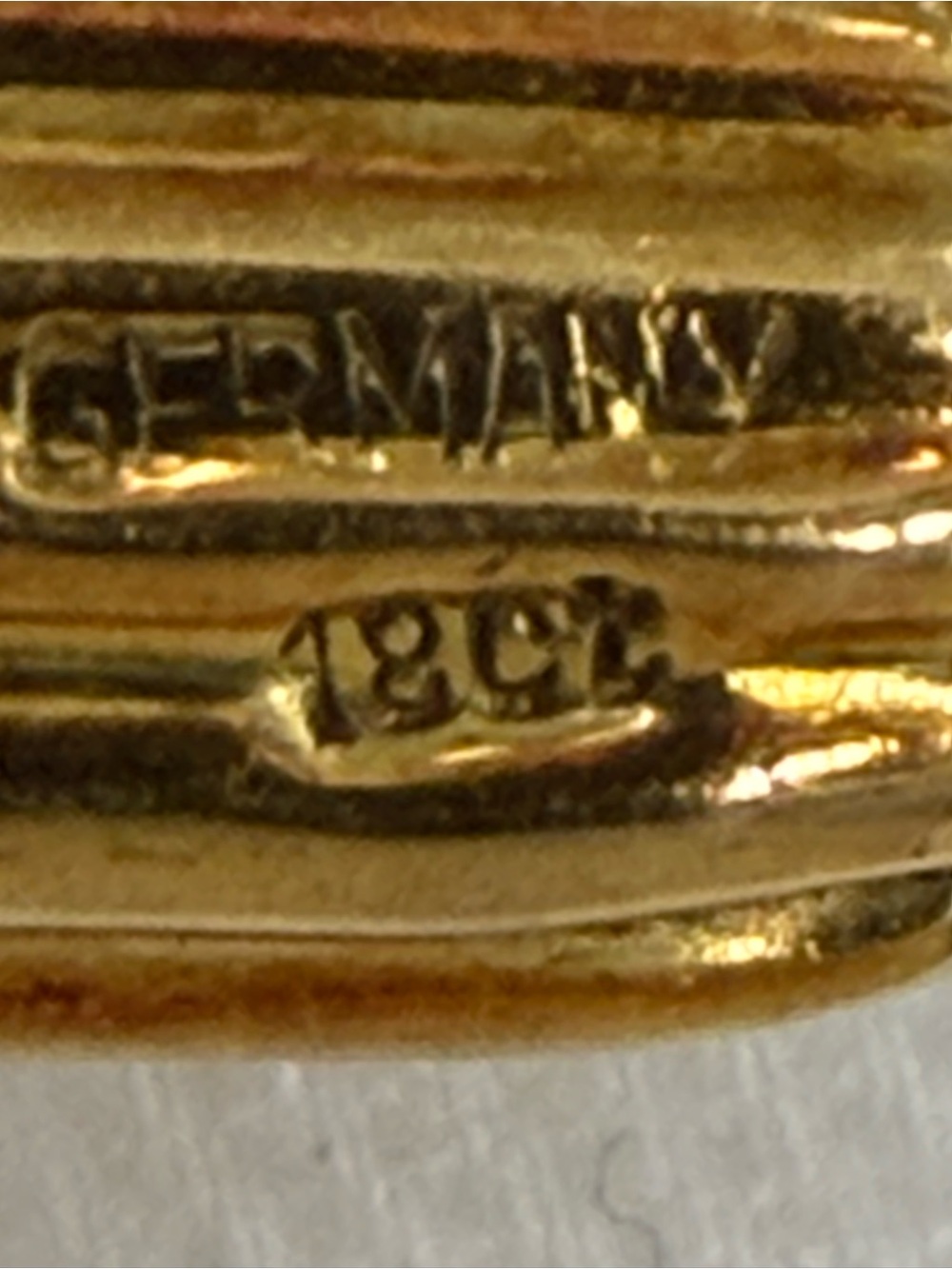 18k gold cig holder - Picture 2 of 5